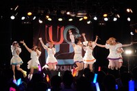 「アップアップガールズ（２） U（２）Zone LINE」の様子。