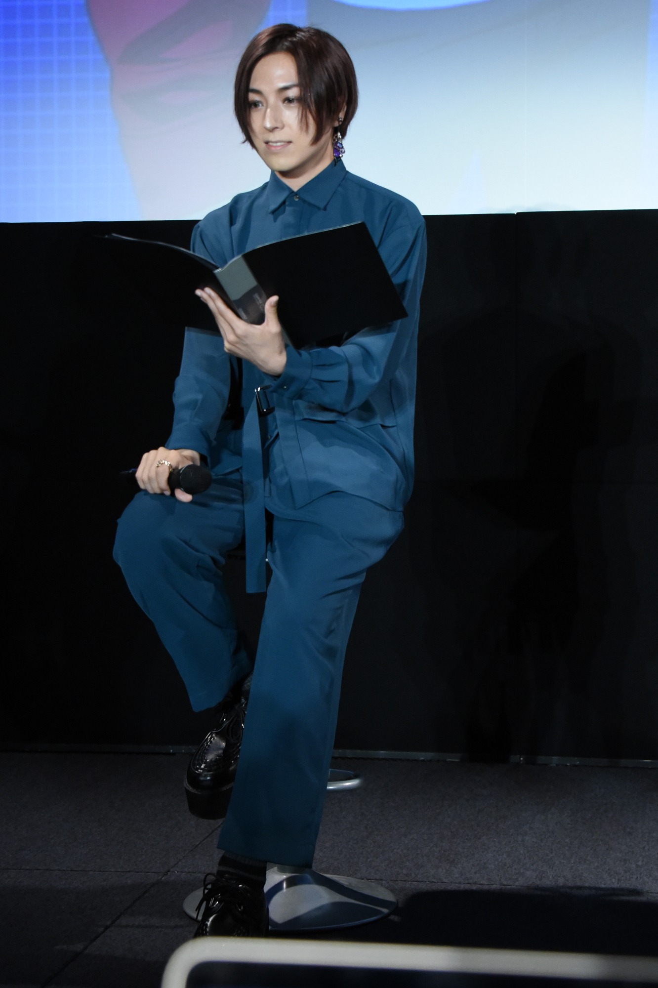蒼井翔太
