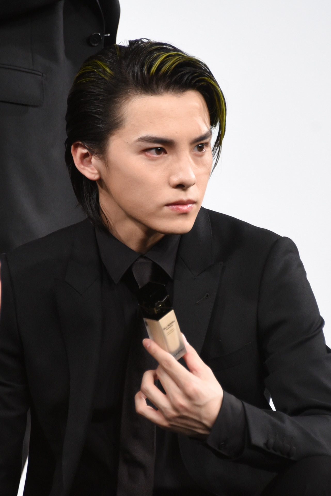 川西拓実