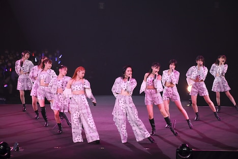 「アンジュルム CONCERT TOUR-The ANGERME- PERFECTION」の様子。