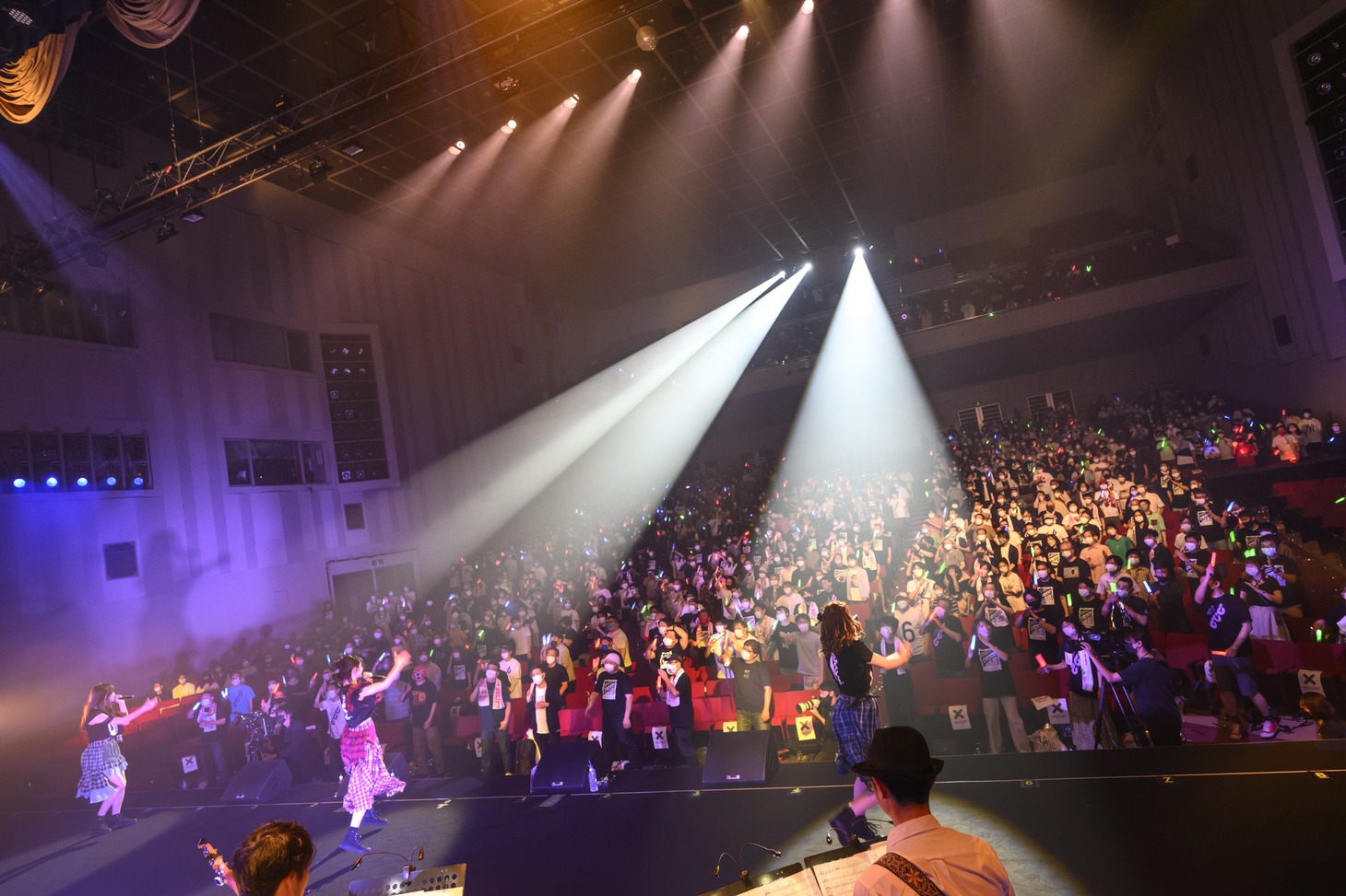 「結成6周年記念全国ツアー ～Taskあいにいきます。～」東京・中野サンプラザホール公演の様子。（撮影：林晋介）