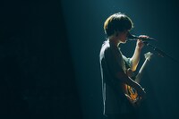 石原慎也（Vo, G）