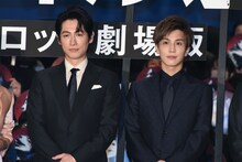 左からディーン・フジオカ、岩田剛典。