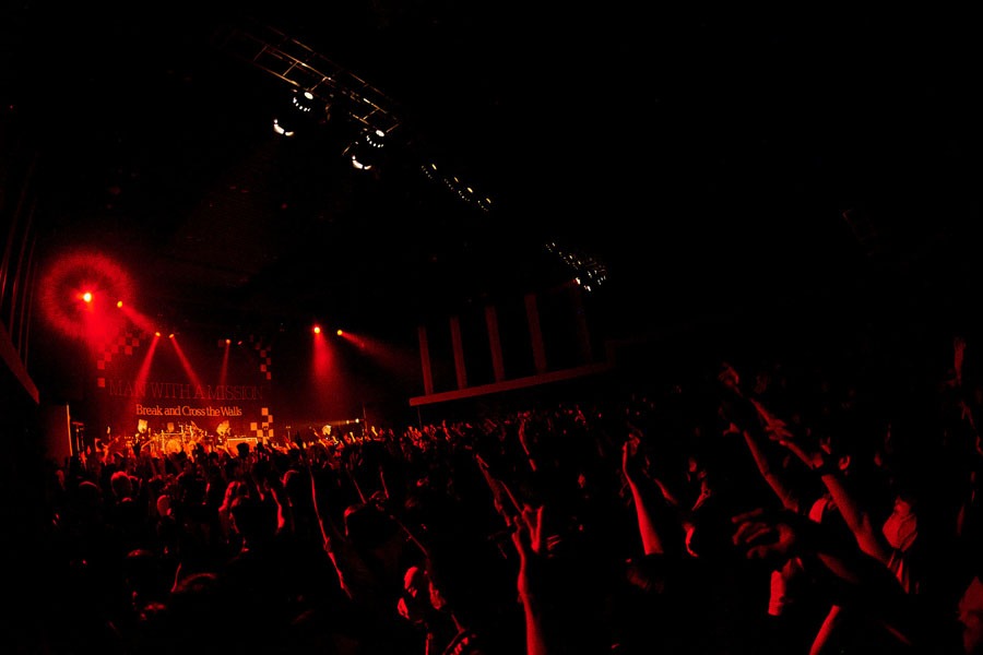 「MAN WITH A MISSION Presents Break and Cross the Walls Tour 2022」広島公演の様子。