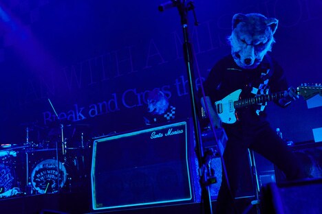 Jean-Ken Johnny(G, Vo, Raps)