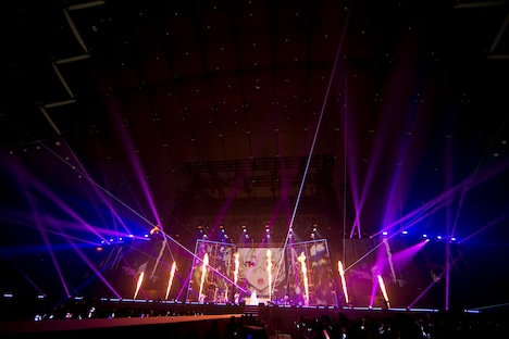 「ひきこもりでもLIVEがしたい！ ～すーぱーまふまふわーるど2022@東京ドーム～『表 / 裏』」の様子。