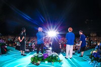 ツユ「ツユ 3rdアニバーサリーワンマンLive『雨模様』」の様子。（撮影：森好弘）