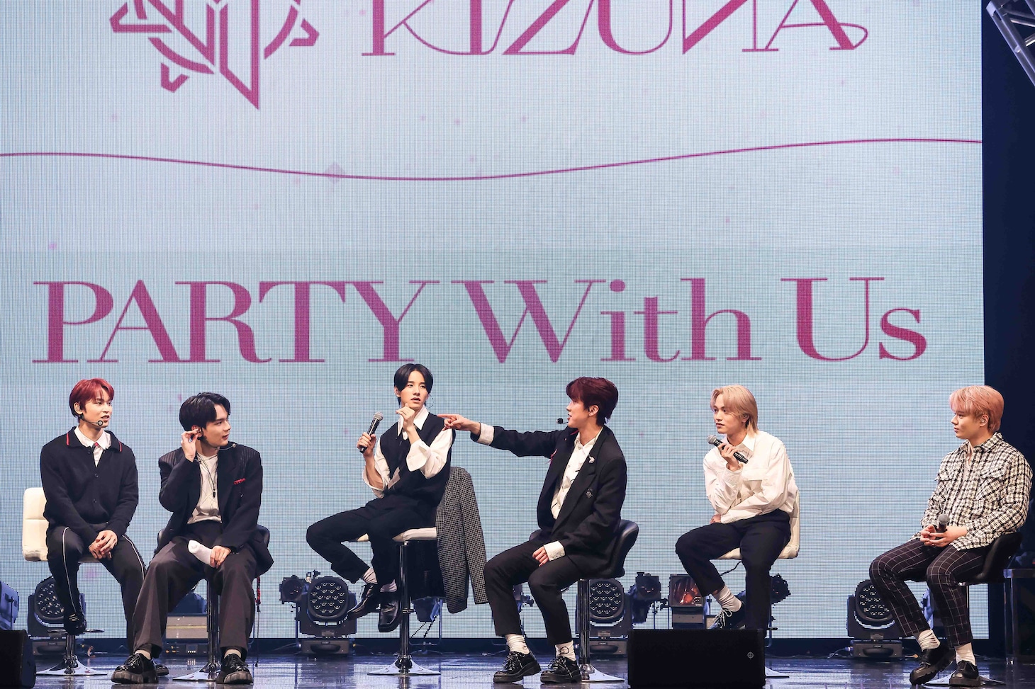 JO1 2ndアルバム発売記念ショーケースイベント「PARTY With Us」の様子。(c)LAPONE ENTERTAINMENT