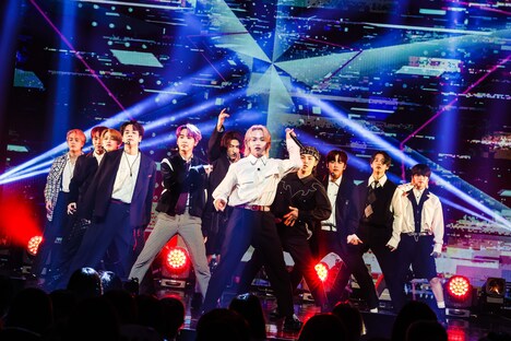 JO1 2ndアルバム発売記念ショーケースイベント「PARTY With Us」の様子。(c)LAPONE ENTERTAINMENT