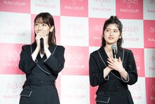 左から柏木由紀、村山彩希。