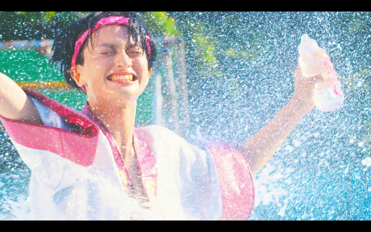 THE PINK by VOYZ BOY「H2O」MVより。
