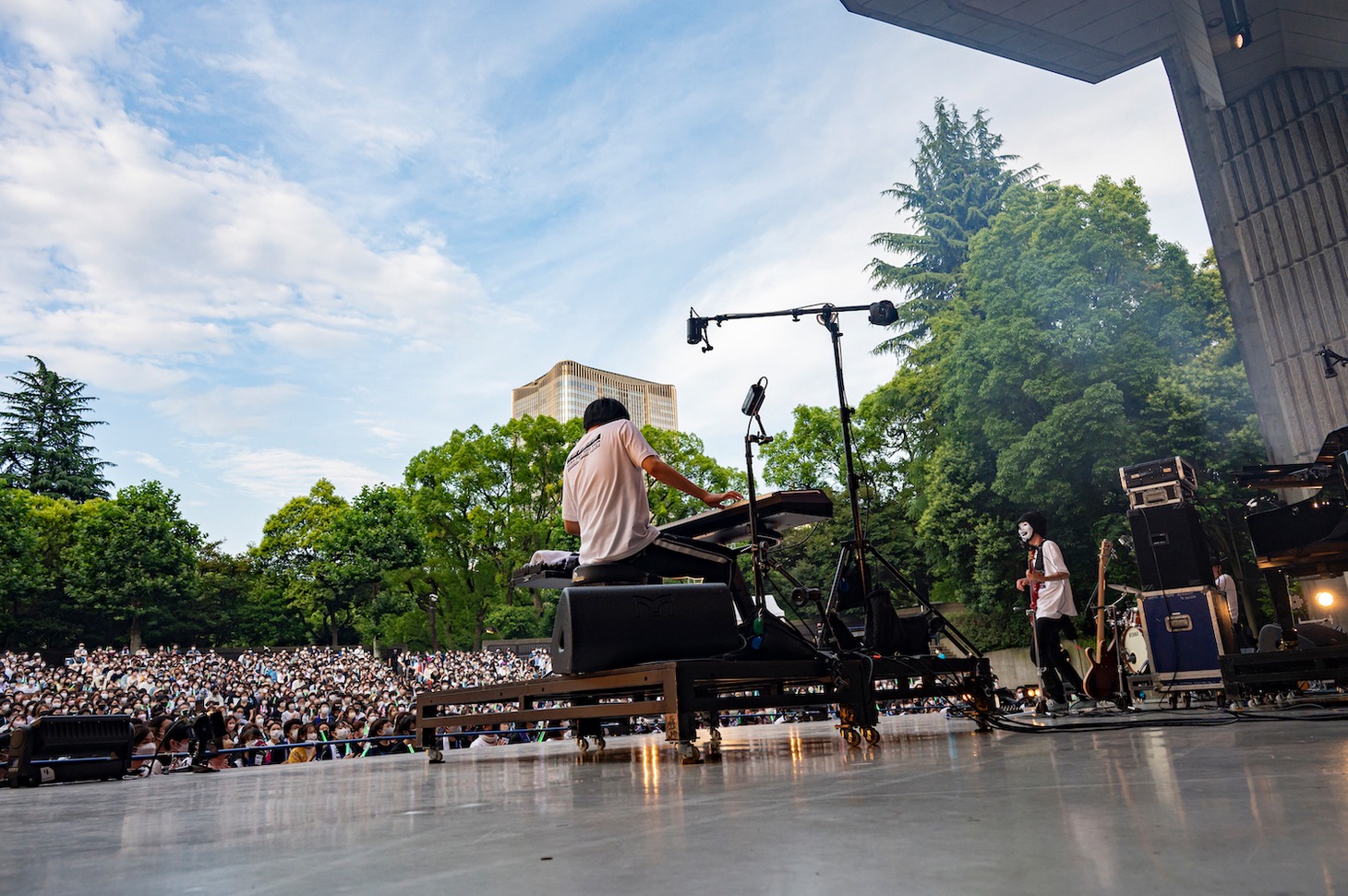 logical emotion（Photo by YUTA ITO）
