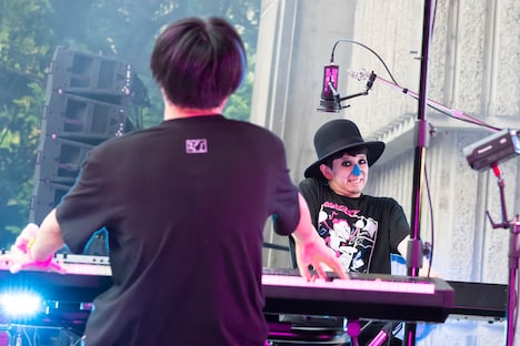 左からまらしぃ、H ZETT M。（Photo by YUTA ITO）