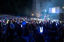 まらしぃ、じん、堀江晶太（kemu）、ゆーまおのステージの様子。（Photo by YUTA ITO）