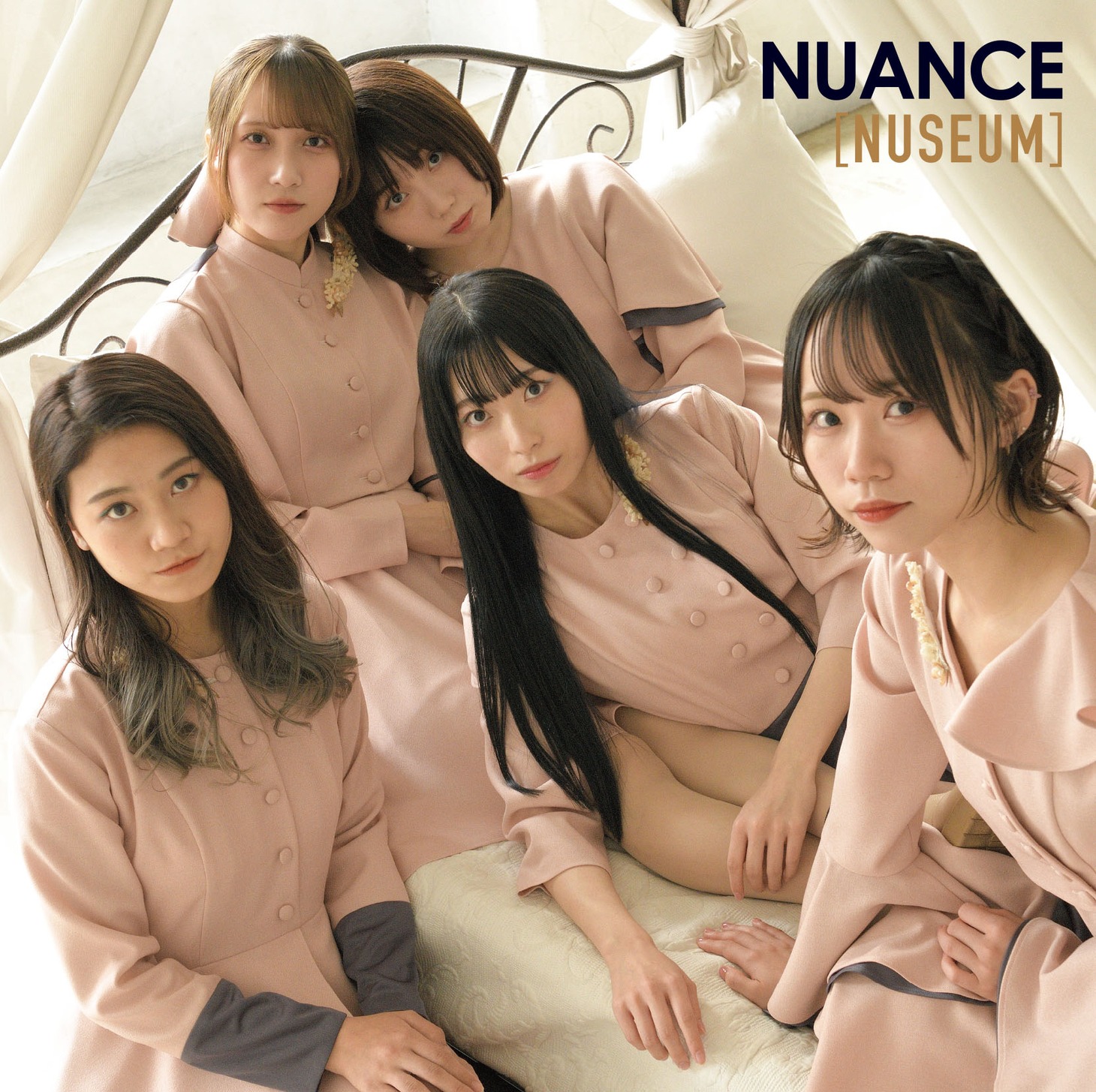 NUANCE「NUSEUM」ジャケット