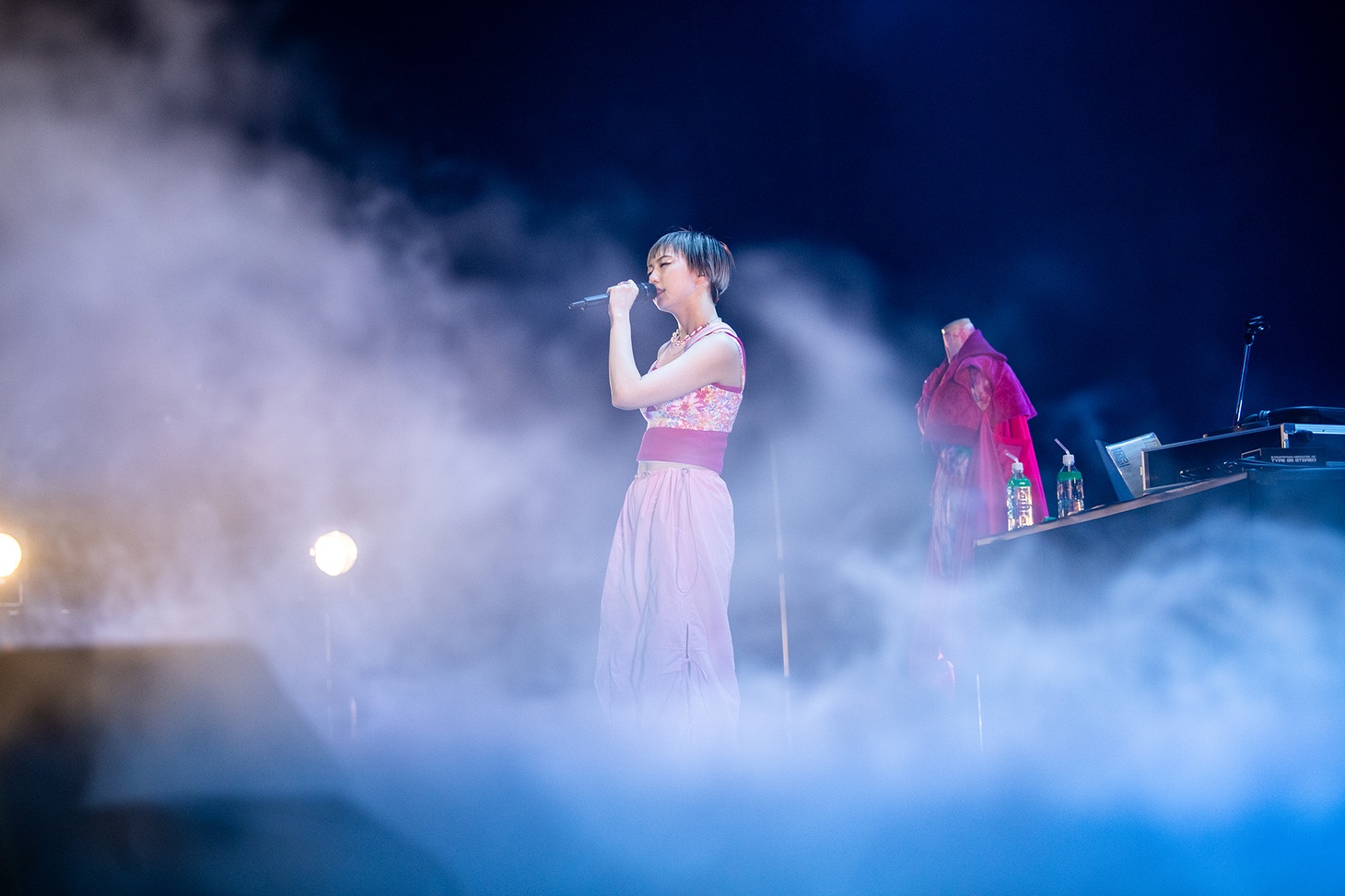 安本彩花