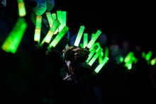 安本彩花生誕ソロライブ「歌って踊って歌謡show!!!安安」の様子。