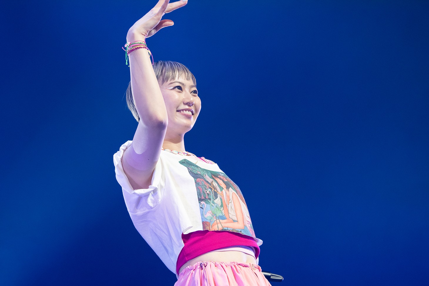 安本彩花