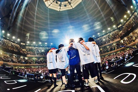 Novelbright「Novelbright LIVE tour 2022 Hope Assort tour～『路上ライブから武道館へ』的なよくある目標を実現させちゃうツアー～」東京・日本武道館公演の様子。（Photo by KEIKO TANABE）