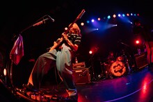 Lily（G, Vo / Chilli Beans.）（Photo by Momo Angela）