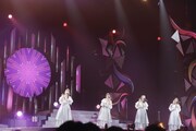 ももいろクローバーZ「MOMOIRO CLOVER Z 6th ALBUM TOUR “祝典”」ファイナル公演の様子。(撮影:小境勝巳)