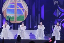 ももいろクローバーZ「MOMOIRO CLOVER Z 6th ALBUM TOUR “祝典”」ファイナル公演の様子。（撮影：小境勝巳）