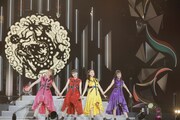 ももいろクローバーZ「MOMOIRO CLOVER Z 6th ALBUM TOUR “祝典”」ファイナル公演の様子。(撮影:小境勝巳)