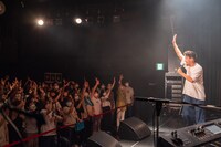 瑛人ワンマンツアー「ALL IN」東京公演の様子。（Photo by 渡邉隼）