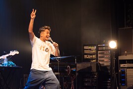 瑛人が父親になります、ライブ中に突然報告