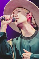 山田義孝（Vo）（撮影：白石達也）