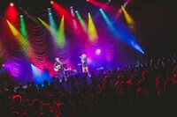 吉田山田「吉田山田弾き語りツアー2022～愛された記憶」の様子。（撮影：白石達也）