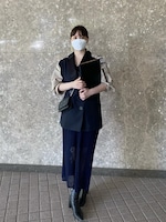 凛々しい表情で会場へ到着した土岐麻子。もうすぐ開演！