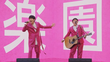 「Rakuten UN-LIMIT VIIサプライズがやってきた篇」より。