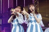 左から渡邉美穂、小坂菜緒。（撮影：上山陽介）