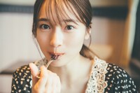 守屋麗奈（櫻坂46） 1st写真集（タイトル未定）より。（撮影：東京祐）