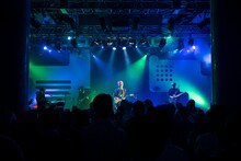 「ライブナタリー “マハラージャン × 新しい学校のリーダーズ”」より、マハラージャンのステージの様子。（Photo by MAYUMI）