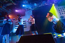 新しい学校のリーダーズ（Photo by MAYUMI）