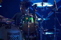 升秀夫（Dr）（撮影：横山マサト）