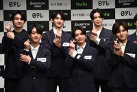 左からHIKARU、YEJUN、JO、HAYATE、K、GAKU。