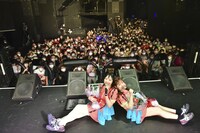 SAKA-SAMAワンマンライブ「万祝」の様子。