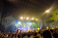 夏川椎菜「LAWSON presents 夏川椎菜 2nd Live Tour 2022 MAKEOVER」東京・中野サンプラザホール公演の様子。（撮影：江藤はんな［SHERPA+］）