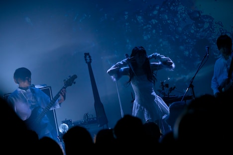 「Ilie “uragaeshi” release tour」東京・WWW X公演の様子。（Photo by Jumpei Yamada）