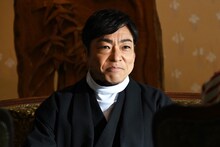 香川照之演じる長屋茂。(c)テレビ朝日