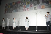 映画「希望と絶望」初日舞台挨拶の様子。