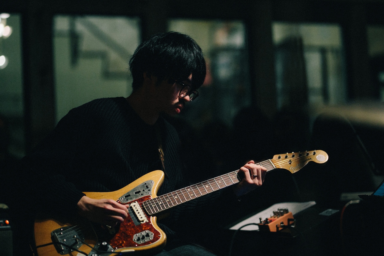 岡田拓郎、ニューアルバム発売記念ワンマン開催 - 音楽ナタリー