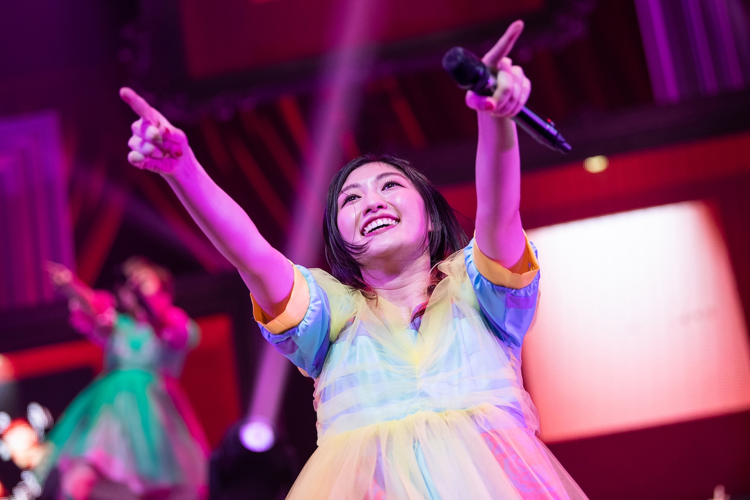 小林歌穂