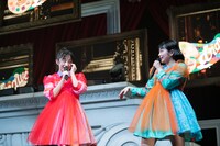 泣いてない桜木心菜（左）。