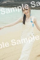 TSUTAYAで配布されるポストカードのサンプル。