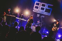 まるで虎、然れど猫（撮影：白石達也）