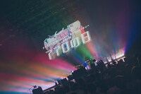 ナナヲアカリ「ナナヲアカリPresentsライブ＆パーティー 第十一話 ―770の日―」の様子。（撮影：このタイミングで秋山）